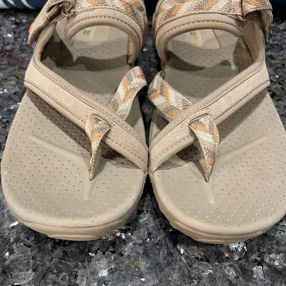 Skechers Reggae Zig Swag Tan Sandals with Braided Orange Straps & Bag Size 8.5 - Picture 2 of 7